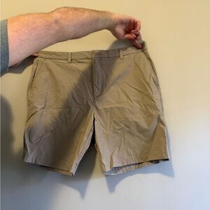 Vineyard Vines Men's Khaki Flat Front Shorts